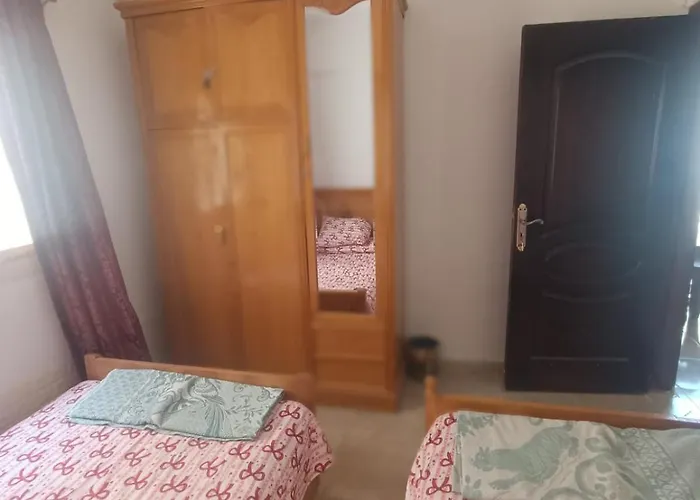 Summer Breeze For Families Only Apartment